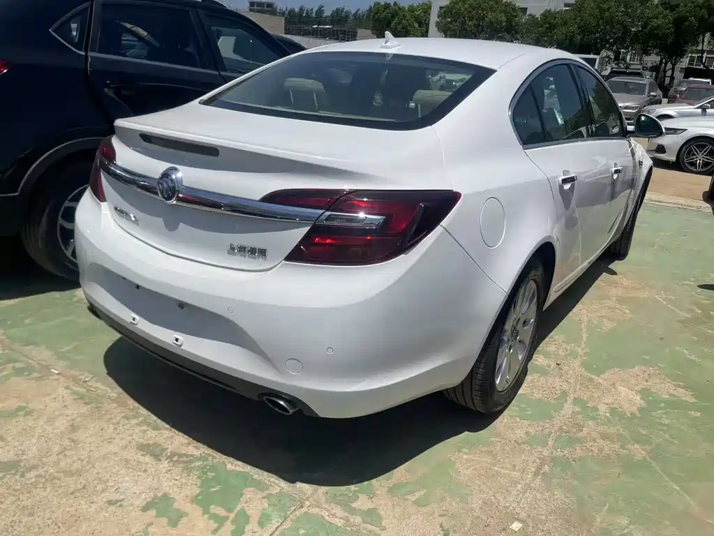 Buick Regal 2015 1.6T Elite