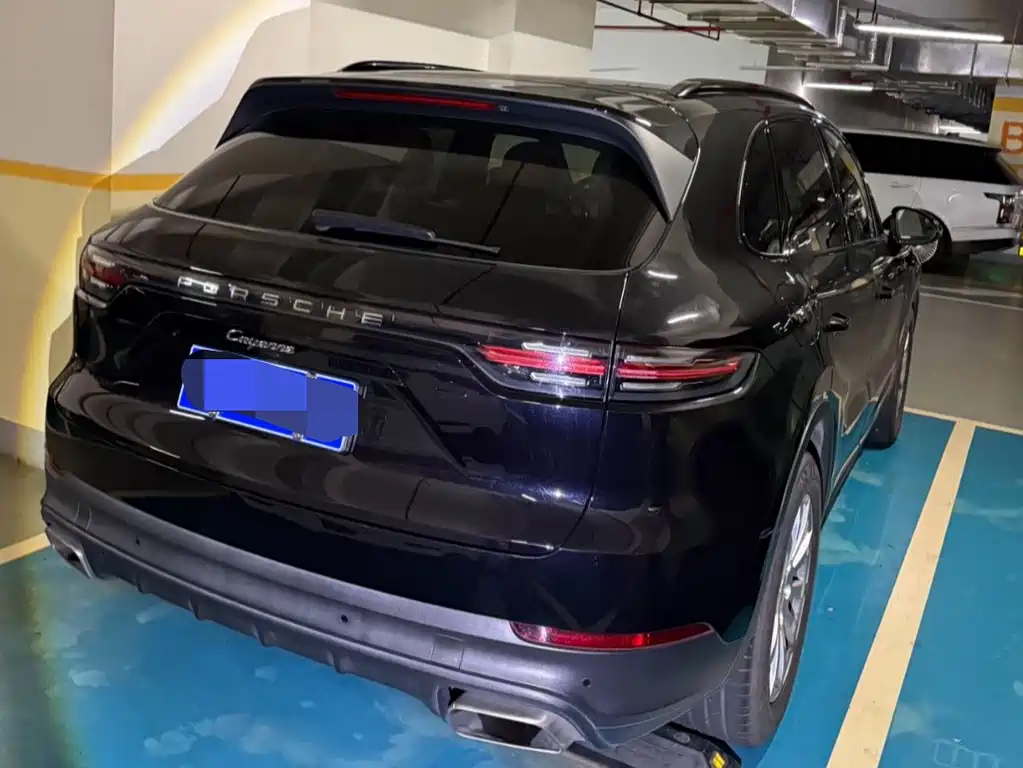 Porsche Cayenne — миниатюра 4