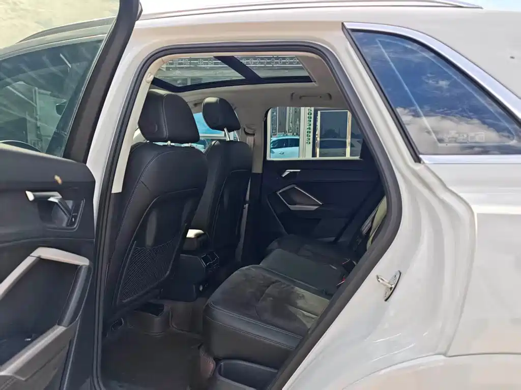 Audi Q3 — миниатюра 10
