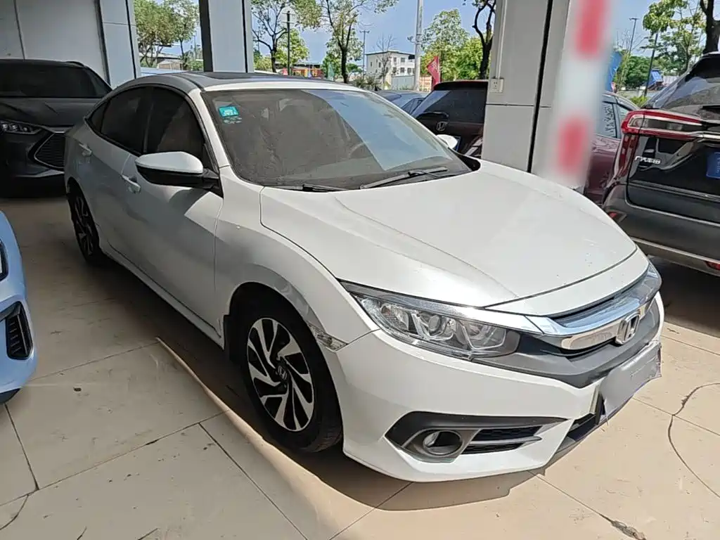 Honda Civic — миниатюра 4