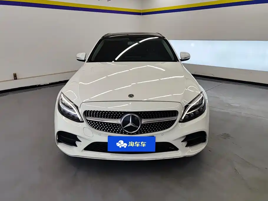 Mercedes-Benz C-Class — миниатюра 2