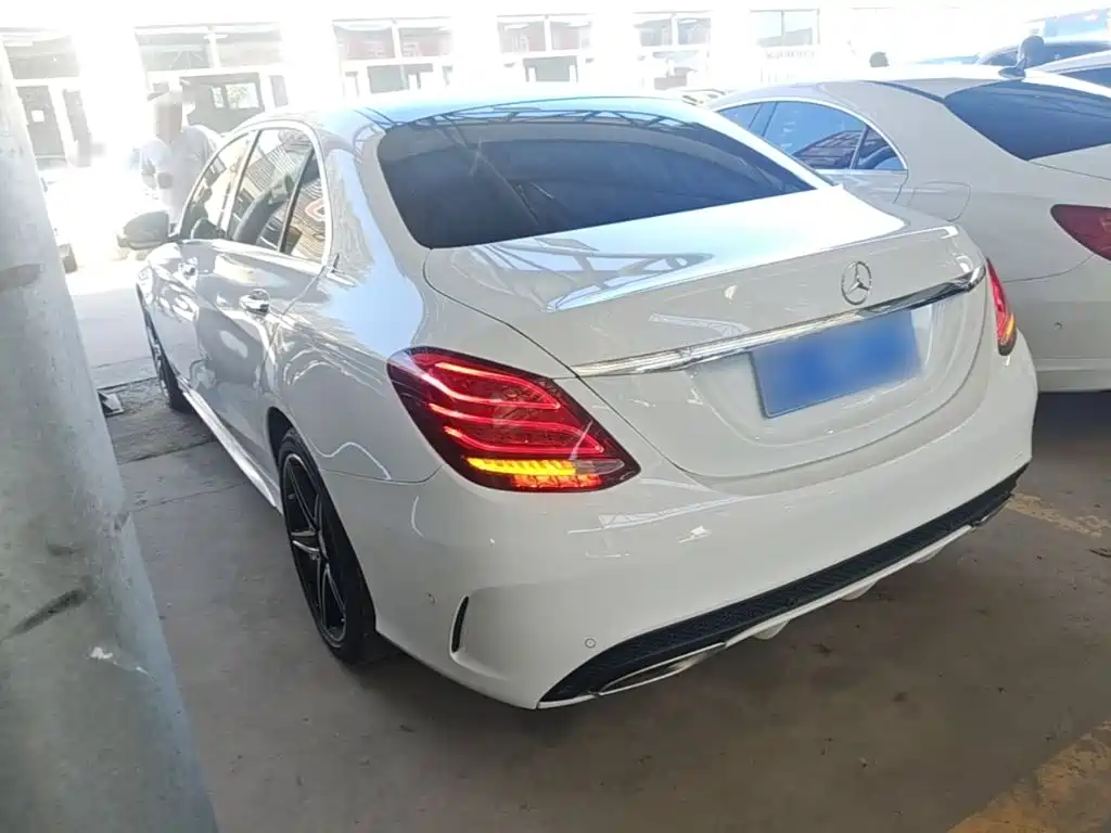 Mercedes-Benz C-Class — миниатюра 5