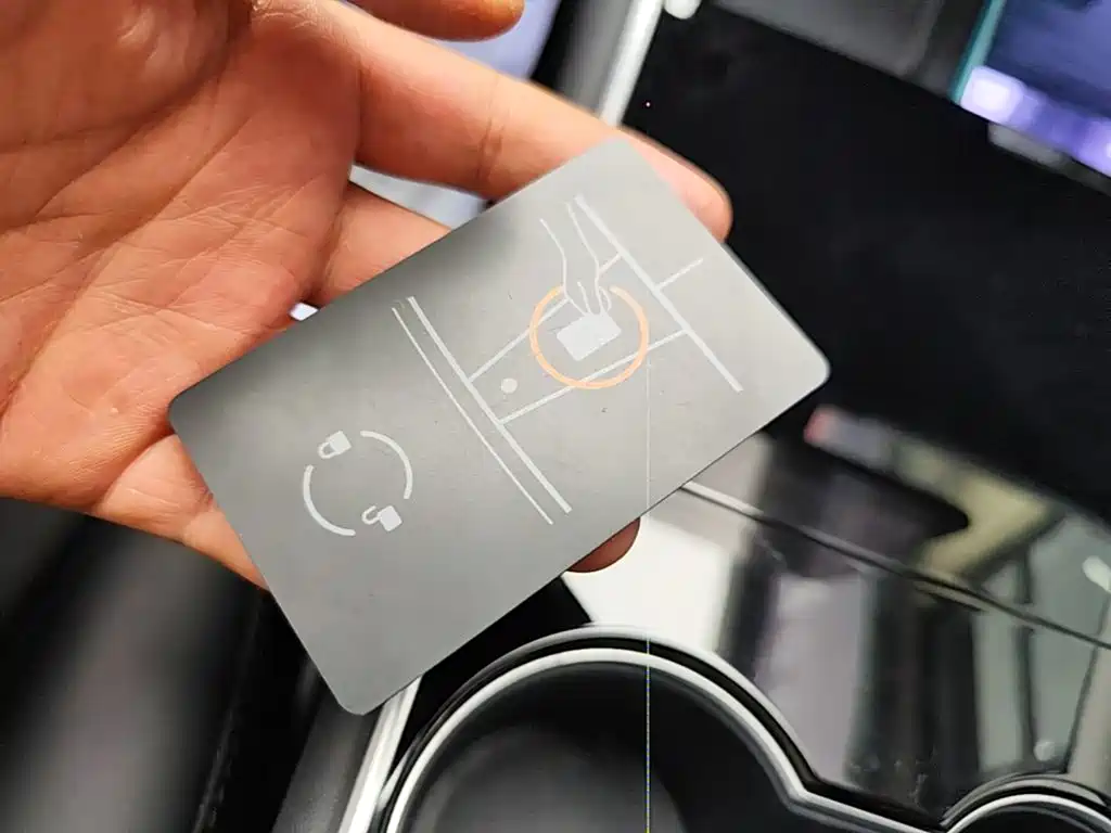 Tesla Model 3 — миниатюра 17