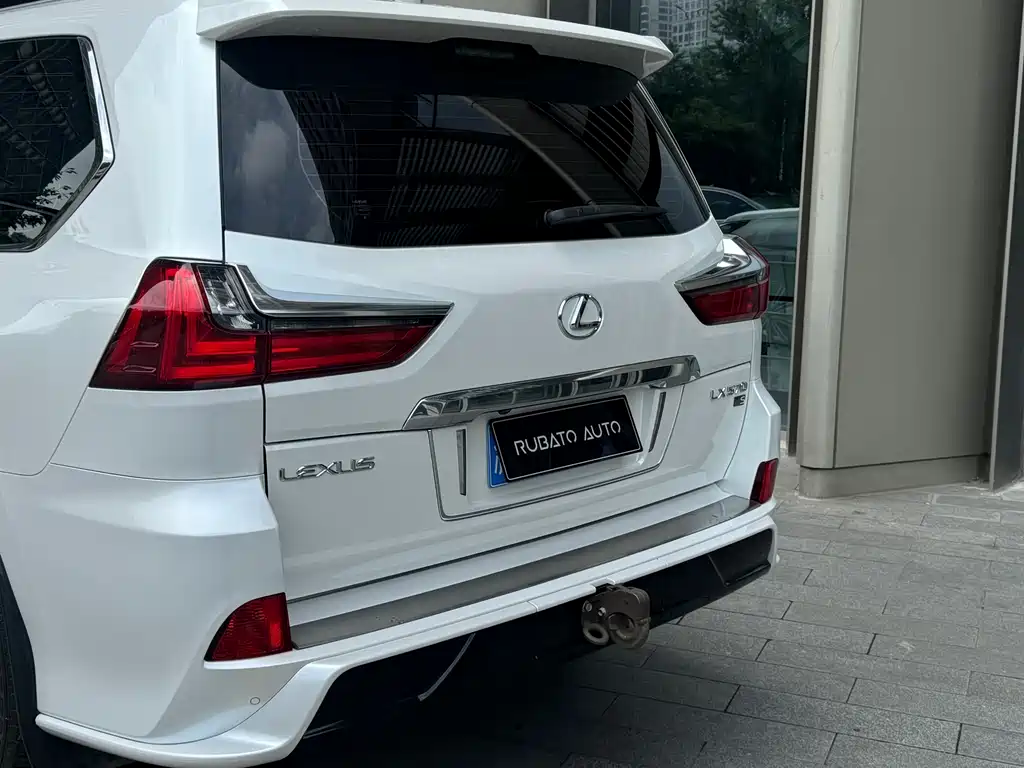 Lexus LX 2017 570