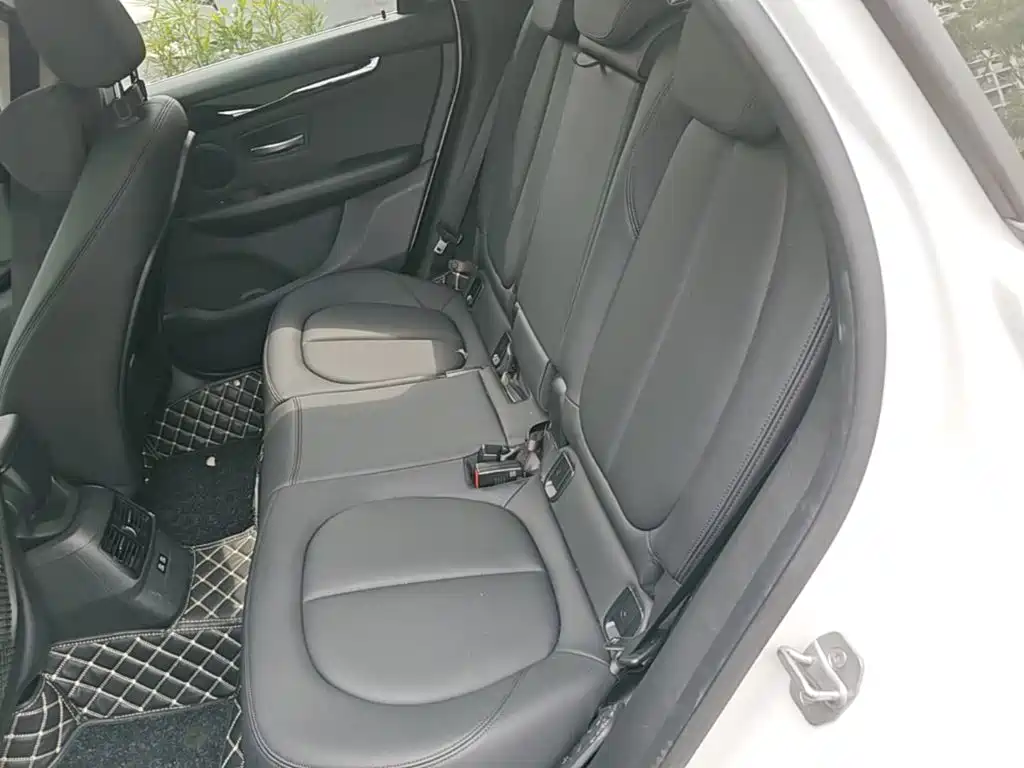 BMW 2 Series Active Tourer — миниатюра 17
