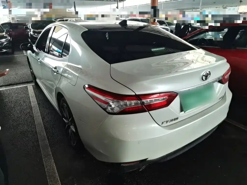 Toyota Camry 2021 2.5G Luxury