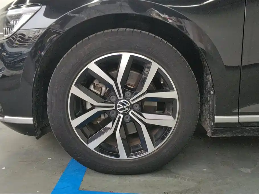 Volkswagen Magotan 2020 330TSI DSG Lead