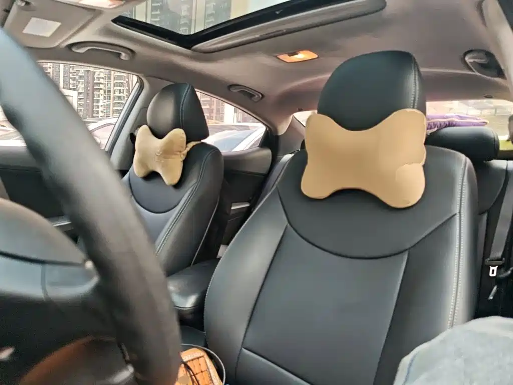 Hyundai Elantra Langdong — миниатюра 8