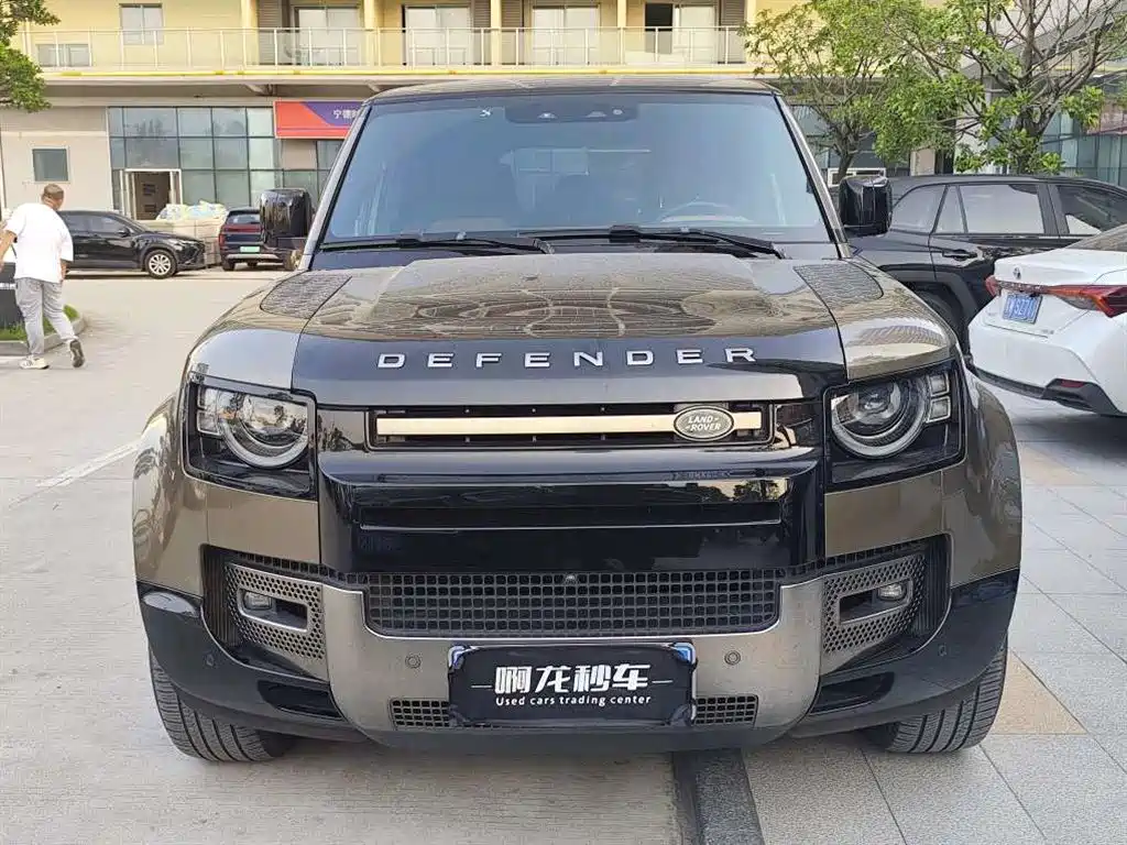 Land Rover Defender — миниатюра 2