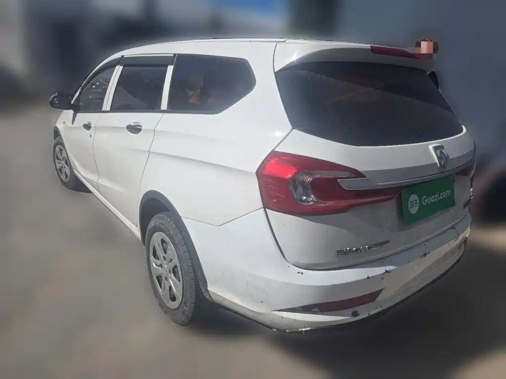 Baojun 310W — миниатюра 4