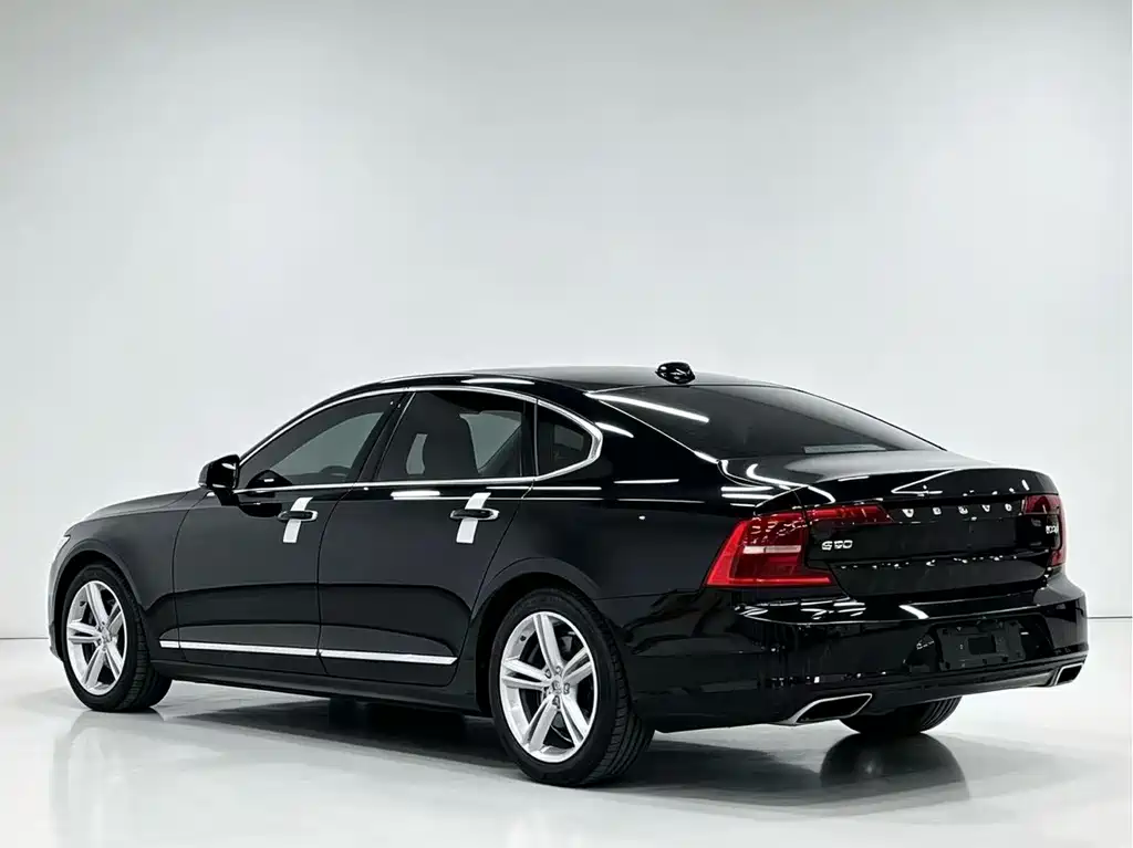 Volvo S90 — миниатюра 3