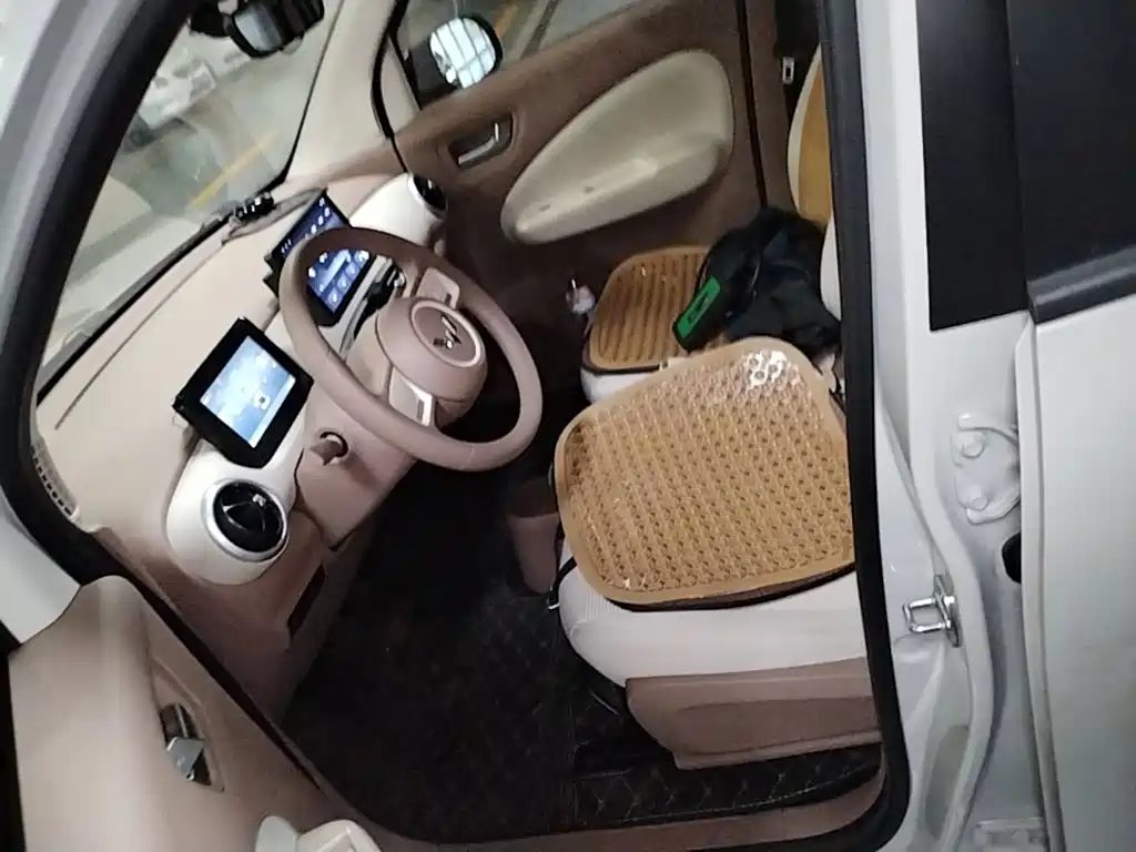 Wuling MINIEV — миниатюра 15