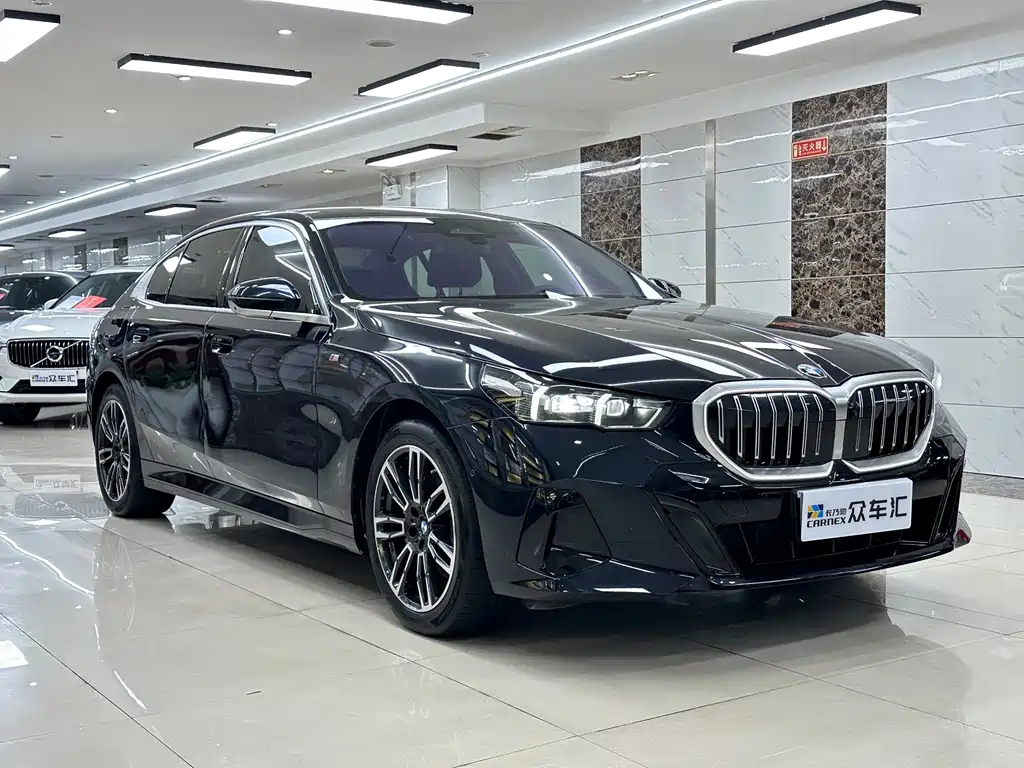 BMW 5 Series — миниатюра 3