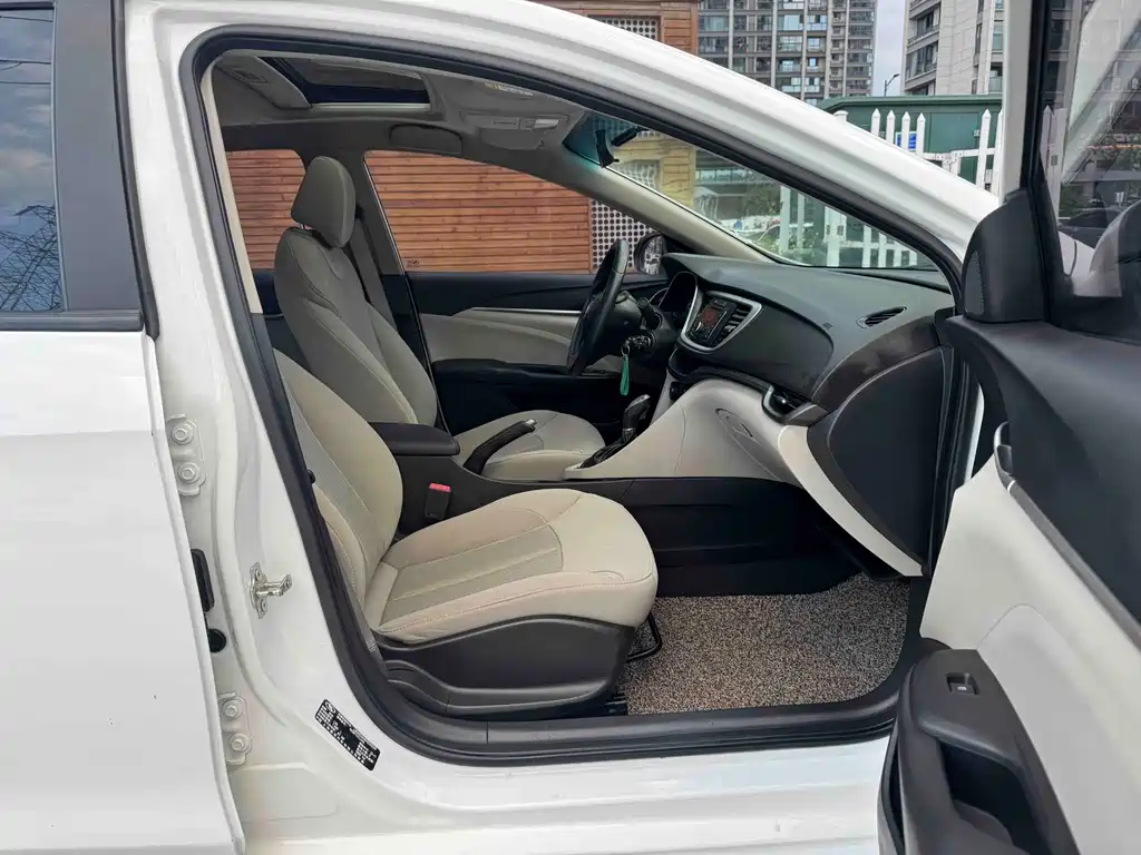 Buick Excelle — миниатюра 16
