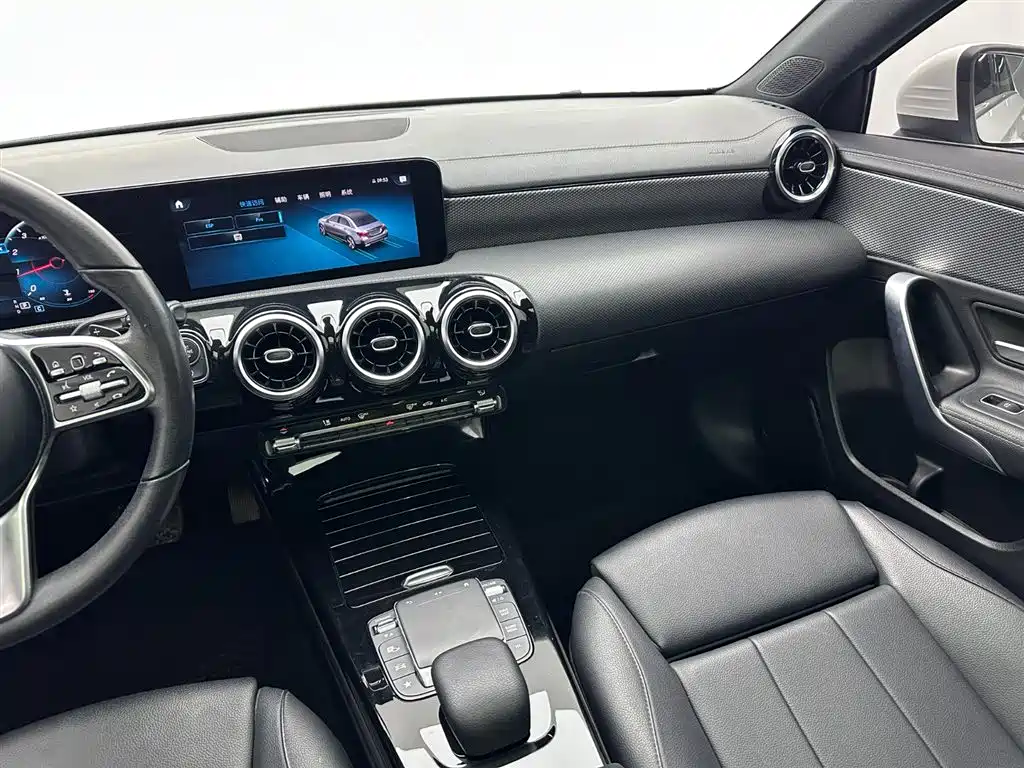 MERCEDES-BENZ A CLASS