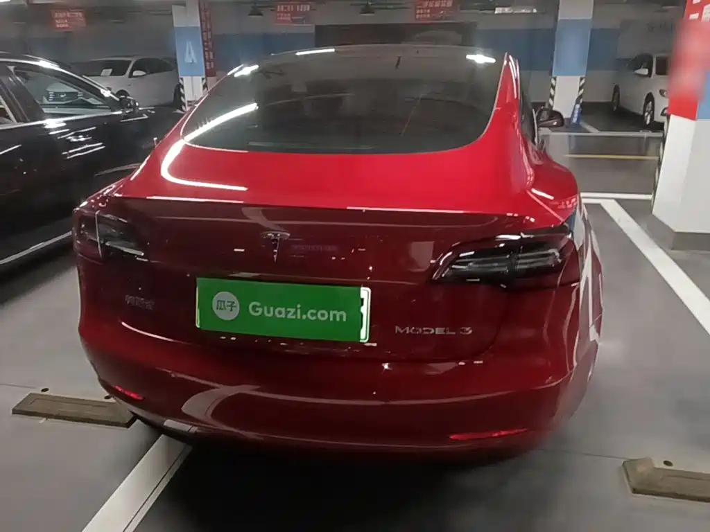 Tesla Model 3 — миниатюра 6
