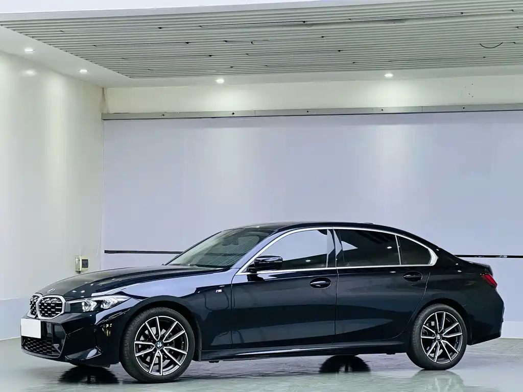 BMW 3 Series 2023