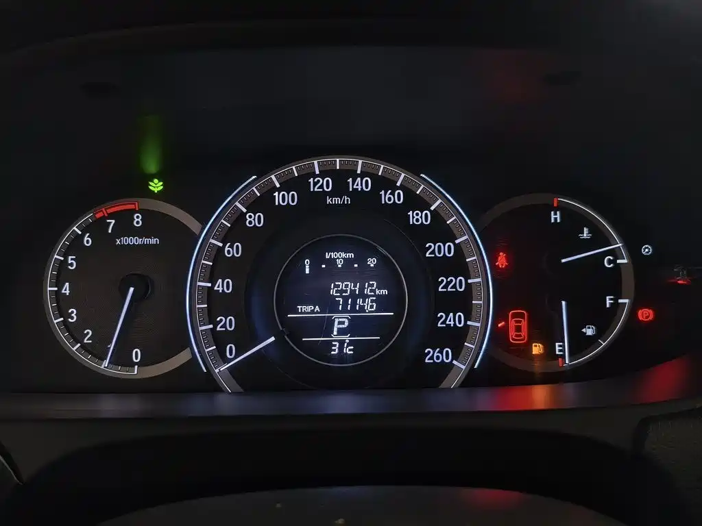 Honda Accord — миниатюра 12