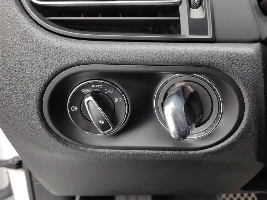 Porsche Macan — миниатюра 21