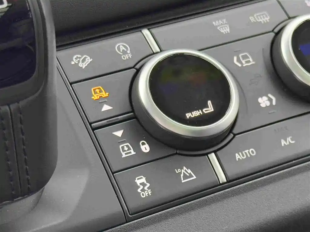 Land Rover Defender — миниатюра 17