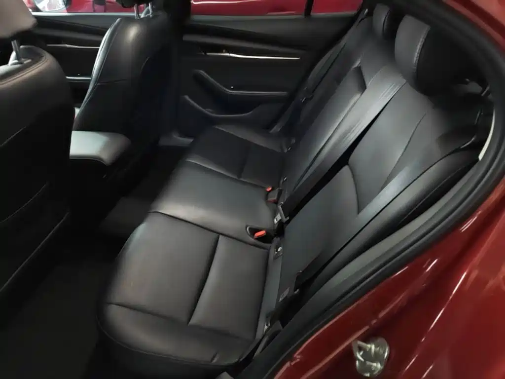 Mazda 3 Axela — миниатюра 17