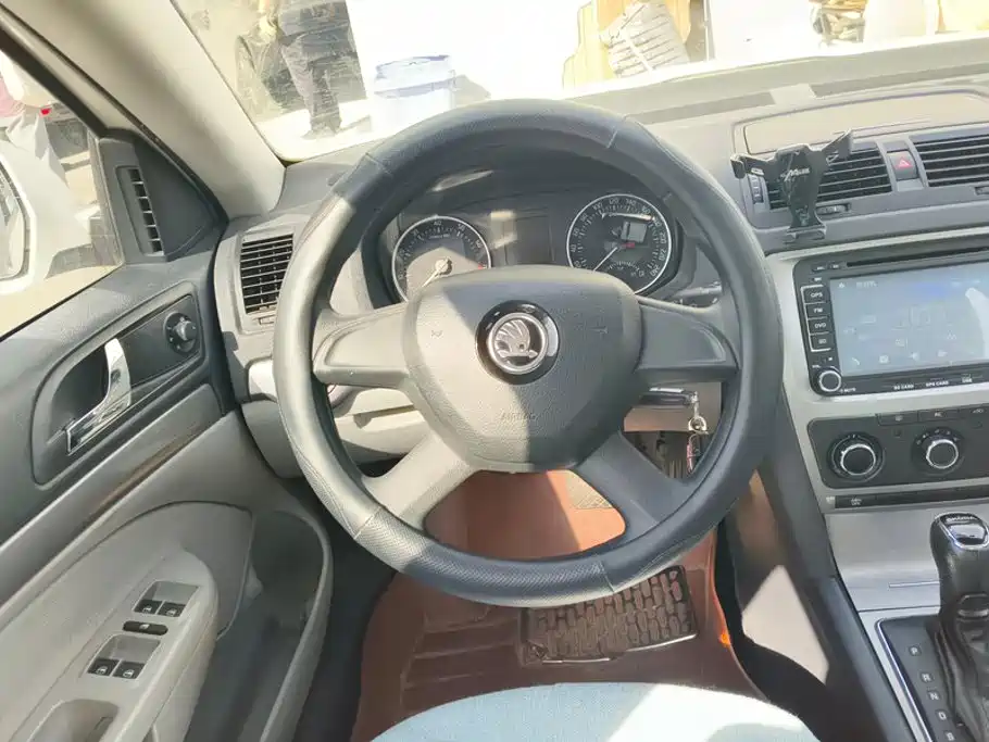 Skoda Octavia — миниатюра 15