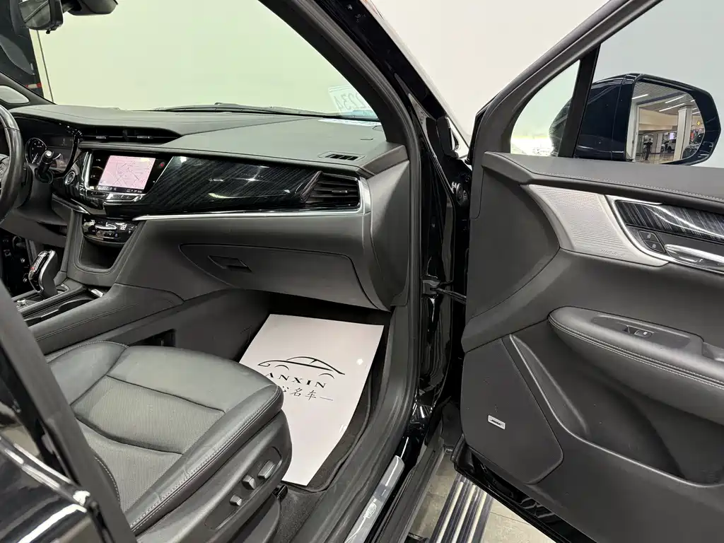 Cadillac XT6 — миниатюра 9