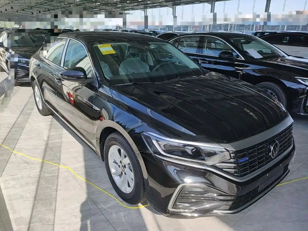 Volkswagen Passat PHEV — миниатюра 4