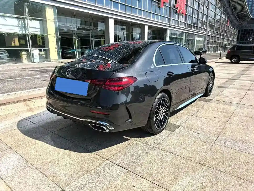 Mercedes-Benz C-Class — миниатюра 7