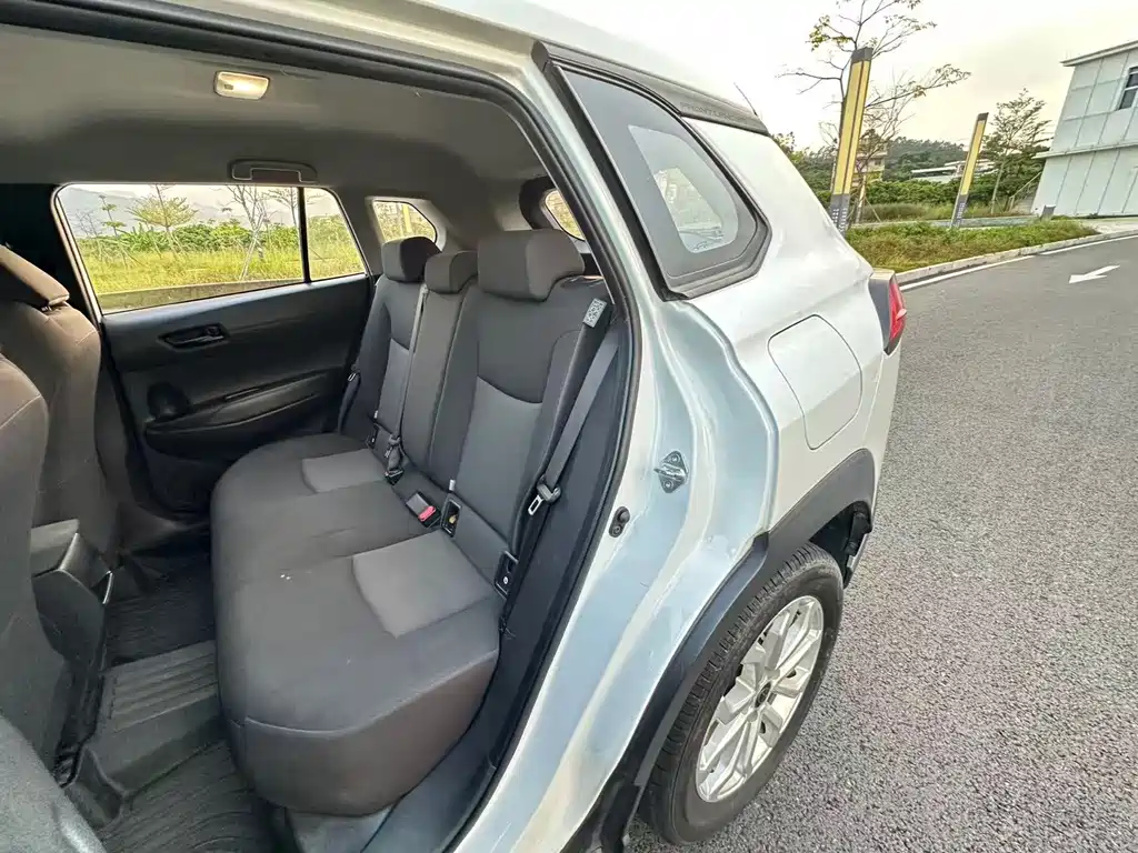 Toyota Frontlander — миниатюра 9
