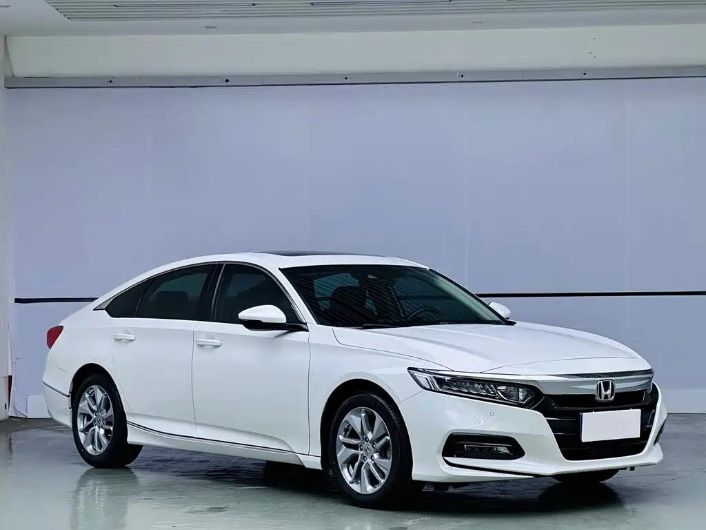 Honda Accord 2018 260TURBO Luxury V