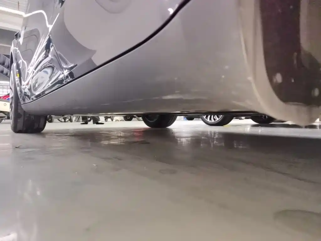 Tesla Model Y — миниатюра 22