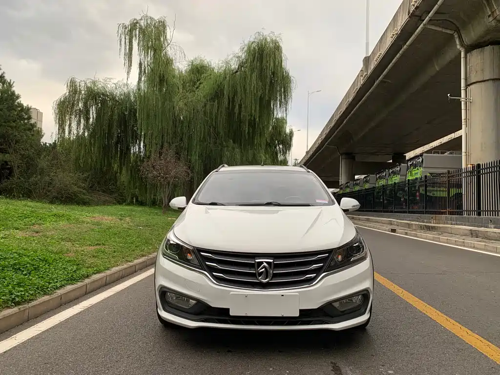 Baojun 310W — миниатюра 2