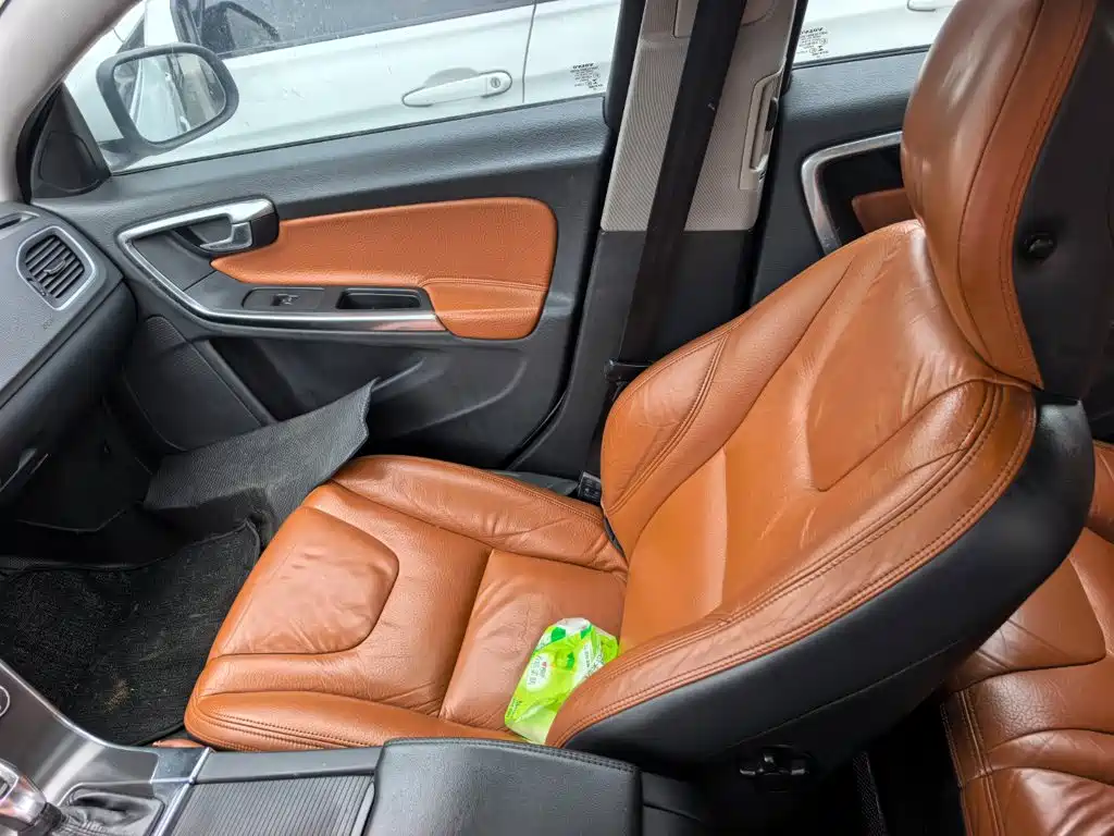 Volvo V60 — миниатюра 11