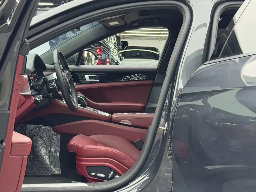 Porsche Panamera — миниатюра 8