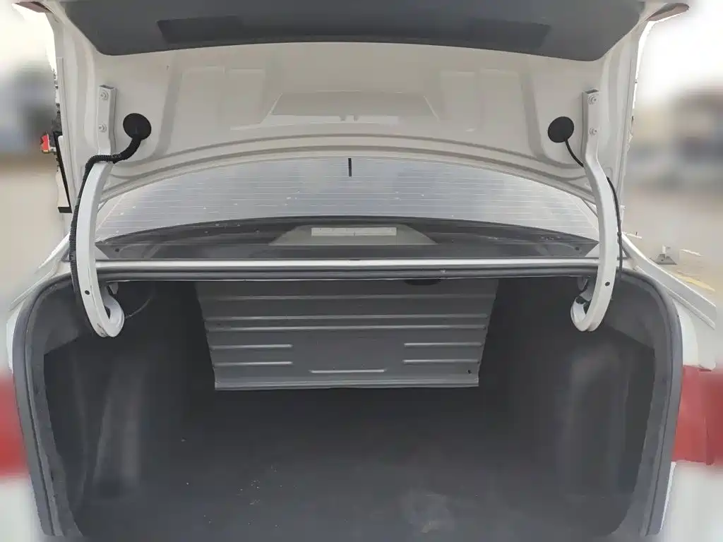 Volkswagen Santana — миниатюра 20