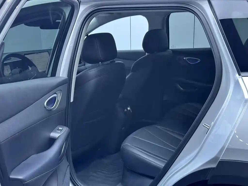 BYD Sealion 05 EV — миниатюра 3