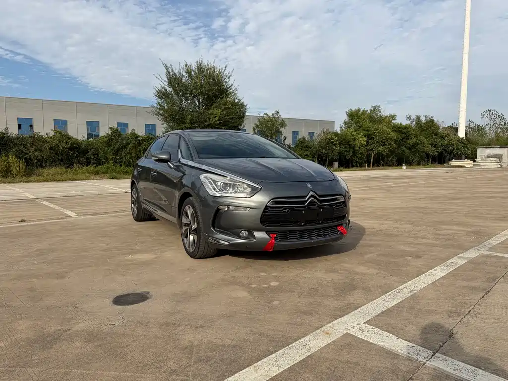 DS DS 5 — миниатюра 3