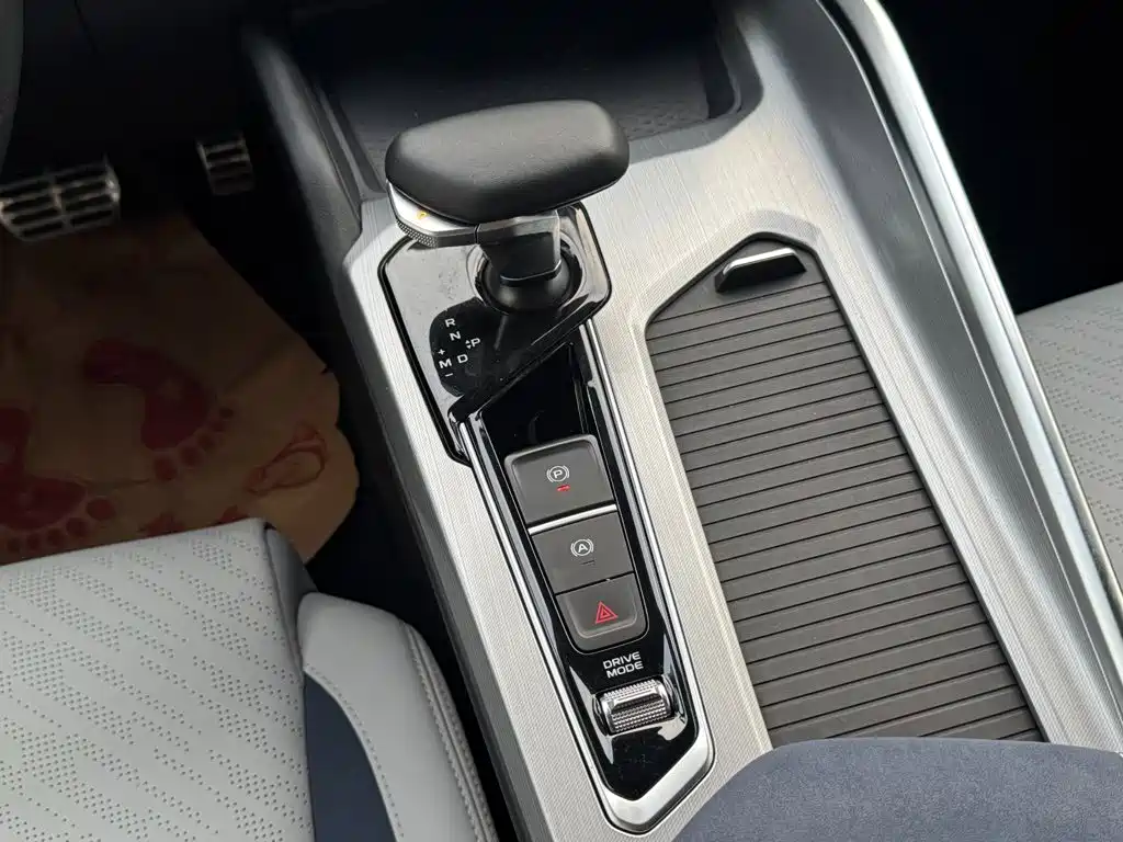 Geely Xingrui — миниатюра 21