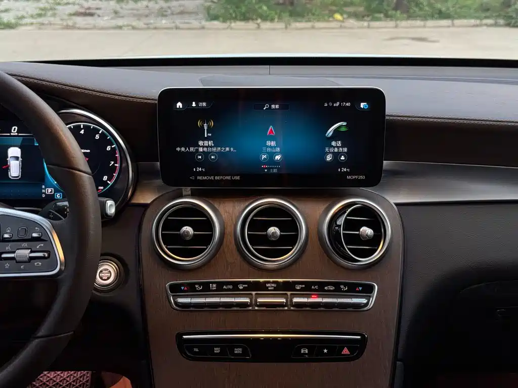 Mercedes-Benz GLC — миниатюра 24