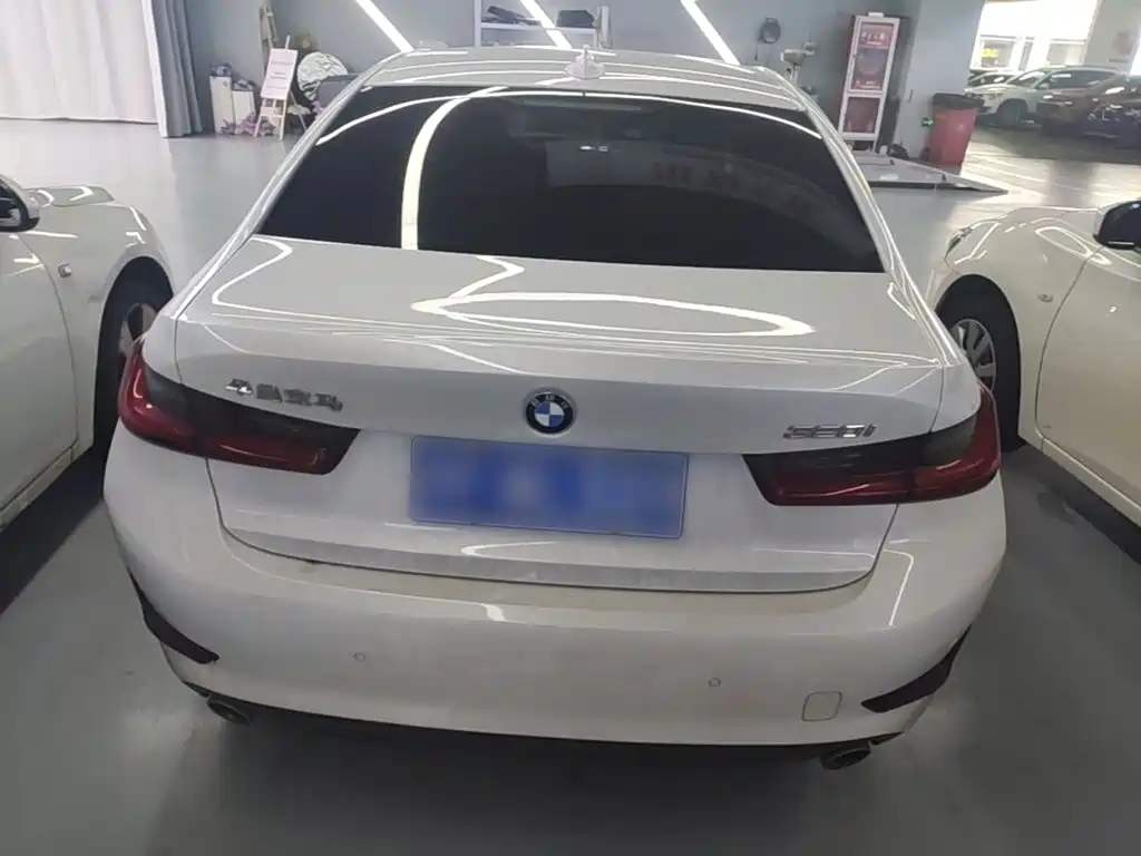 BMW 3 Series — миниатюра 6