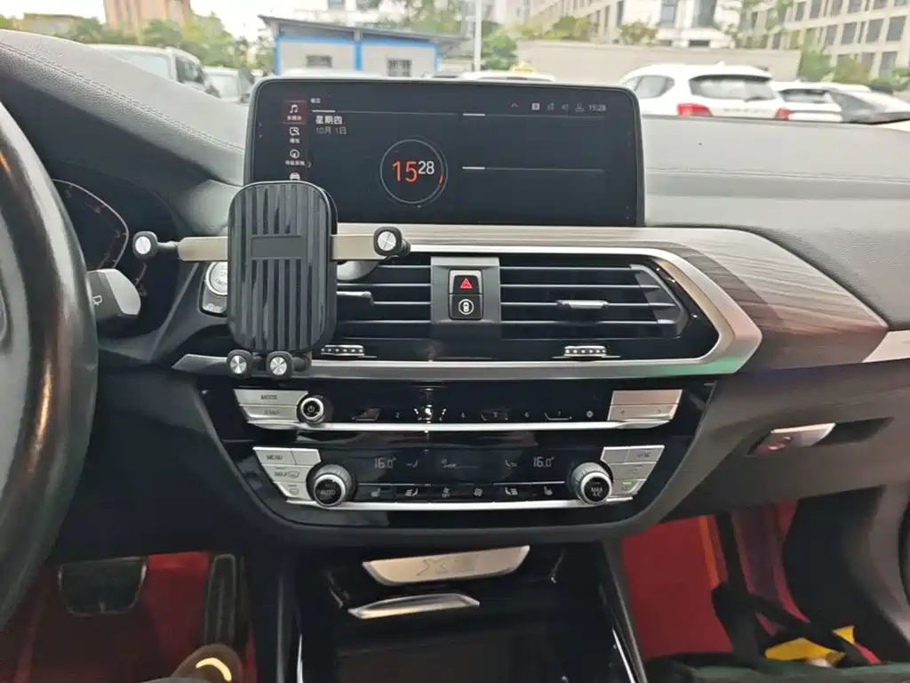 BMW X3 — миниатюра 13
