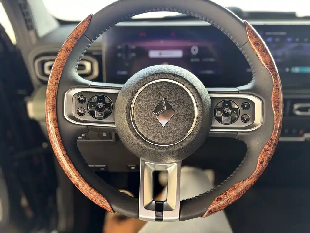 Baojun Yueye — миниатюра 11