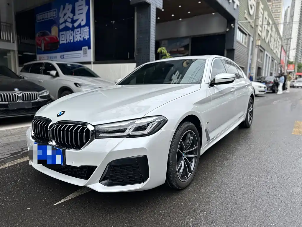 BMW 5 Series 2023