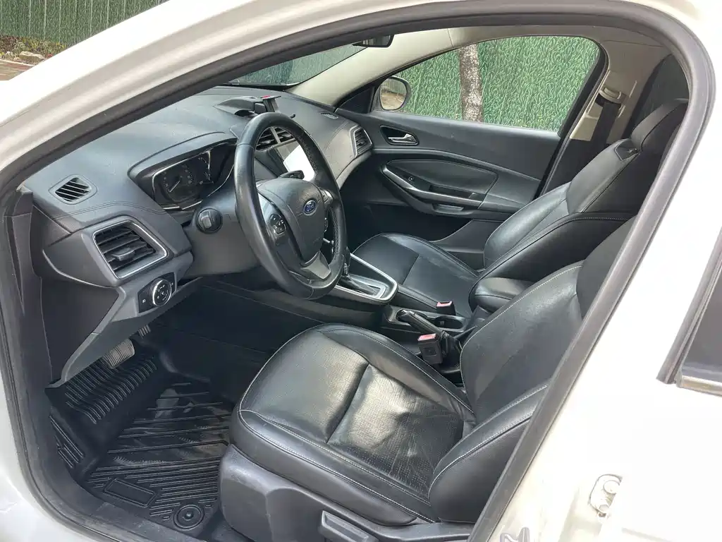 Ford Escort — миниатюра 7