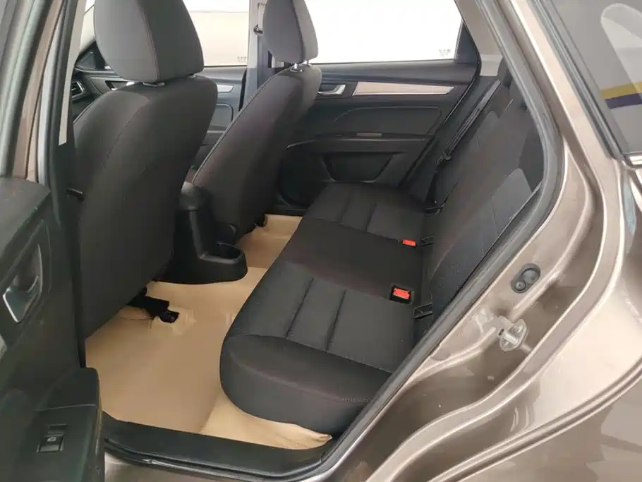 Bestune B30 — миниатюра 11
