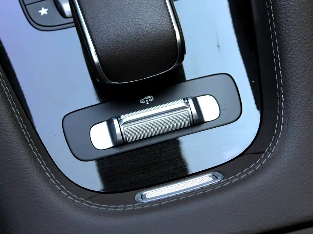 Mercedes-Benz GLS — миниатюра 19