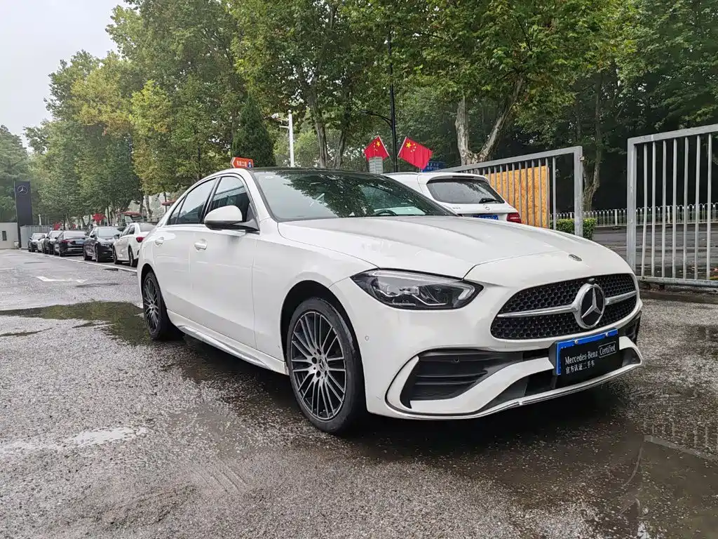 Mercedes-Benz C-Class — миниатюра 2