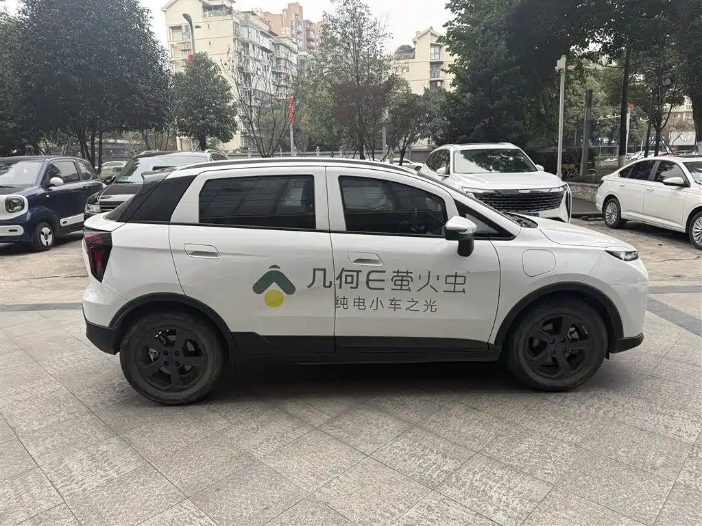 GEELY GEOMETRY E FIREFLY