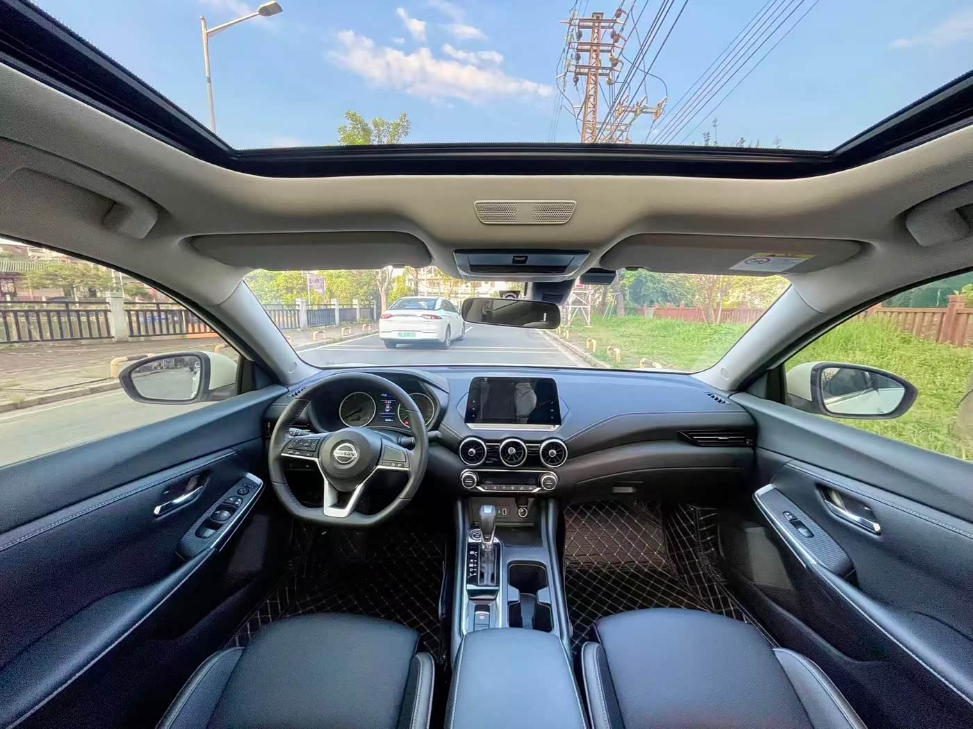 Nissan Sylphy 1.6 л 2023 г. Белый, пробег 30000 км